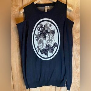 Peek-A-Boo Off Shoulder Women’s Sweater size Medium